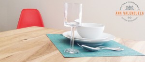 single place setting on table | ana Valenzuela house cleaning services