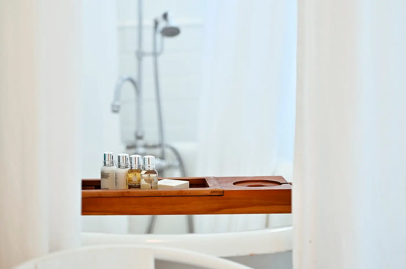 Professional bathroom vanity cleaning Santa Fe NM Ana Valenzuela